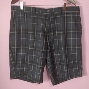 𝅺HAGGAR 9" Men's Shorts